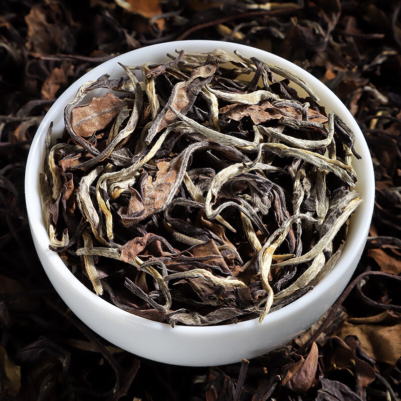 陈一凡八年陈香老白茶正宗福鼎白茶2015年老寿眉生晒古树茶叶散装