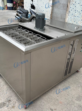 小型0.5吨块冰机厂房供应大冰块冰条机冰砖机每块常规冰砖5KG