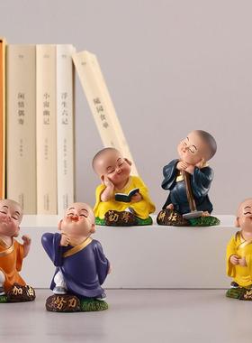 小和尚摆件汽车摆饰中式家居办公室装饰品送礼物迷你事事如意树脂