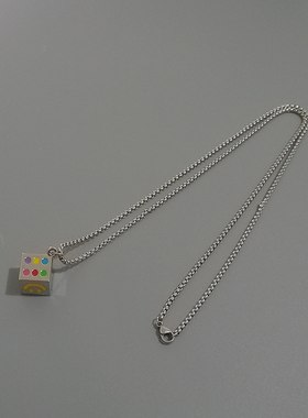 一页出品！嘻哈幸运笑脸骰子项链男女情侣吊坠小众设计感高级配饰
