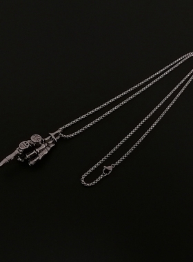 一页出品！蹦迪潮流笑脸竖中指吊坠嘻哈个性挂饰情侣项链男女配饰