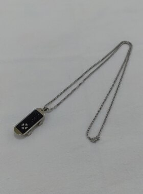一页出品！新款可转动滑板造型项链中性嘻哈男女同款百搭卫衣配饰