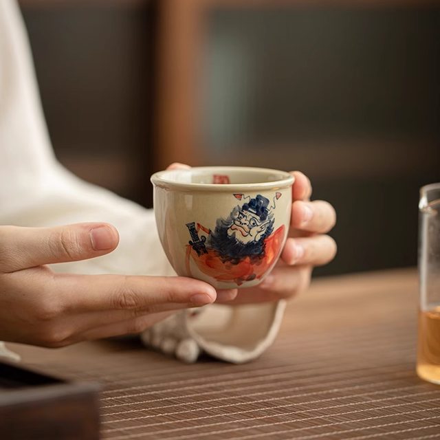 Hand-painted Zhong Kui ceramic tea cup master cup Kung Fu tea cup for men and women to gather wealth and drink tea single cup high-end personal use