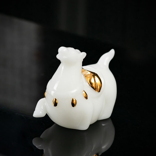 Ice type jade ceramic Tang horse zodiac horse high-end tea pet ornaments Chinese household tea set desktop tea room decorations