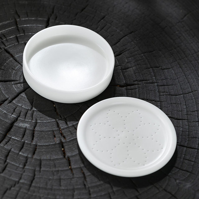 High-end ice-seed plain burnt mutton-fat jade lidded bowl, teapot, coaster, built-in water tea bucket, tea accessories and supplies