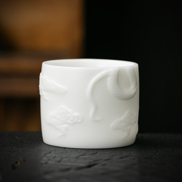 High-end ice type zodiac snake year high-end mutton fat jade white porcelain Kung Fu tea cup master cup personal tea tasting single cup