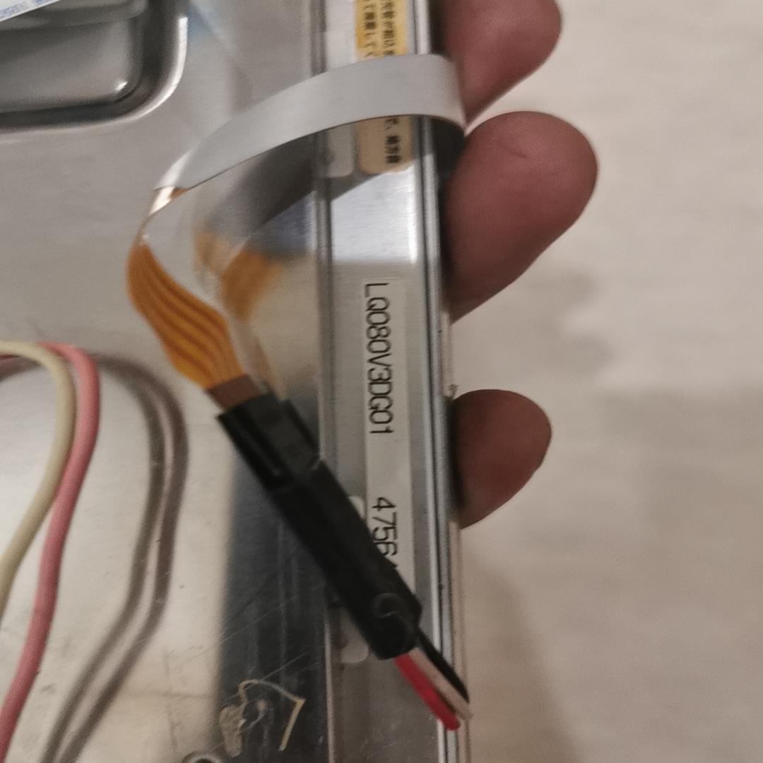 {雅致机械商行}夏普8寸LQ080V3DG01 - 图1