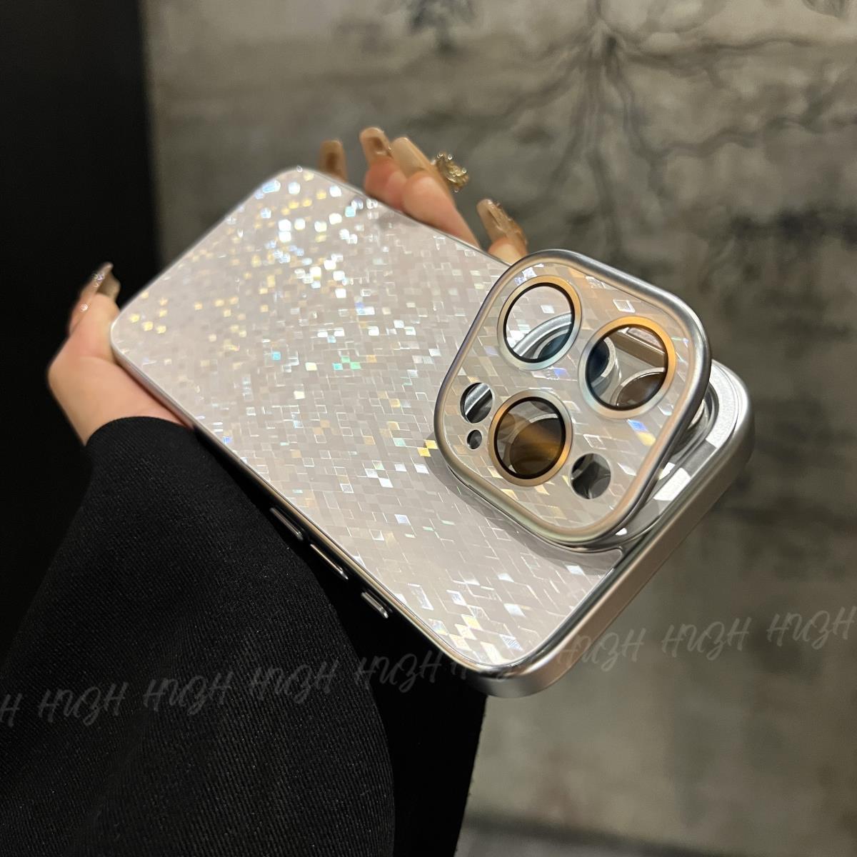 镜头隐形支架适用于苹果15Promax高颜值iphone14Pro菱格亮片闪钻手机壳13pm自带镜头膜12Promax保护套网红ins