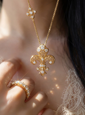 浪漫传说镂空沙金鸢尾花项链