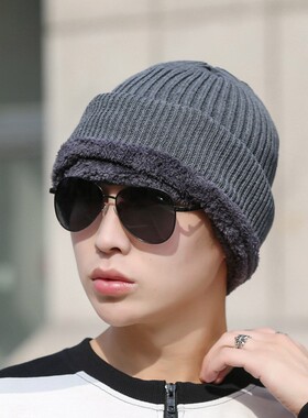 BeaniesHatScarfCapMW