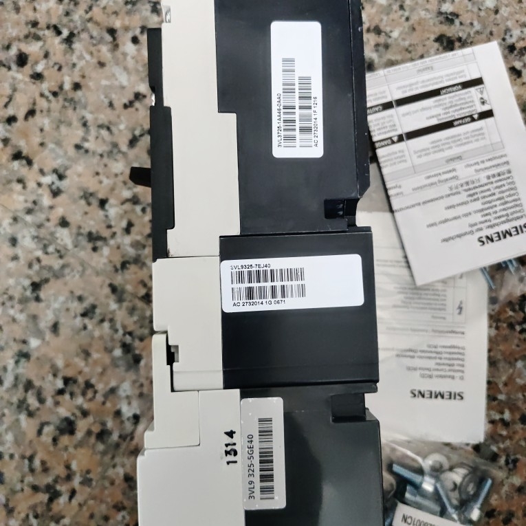 询价西门子 3VL3725-1AA46-0AA0+3VL9325-5GE40 VL250/25 - 图1