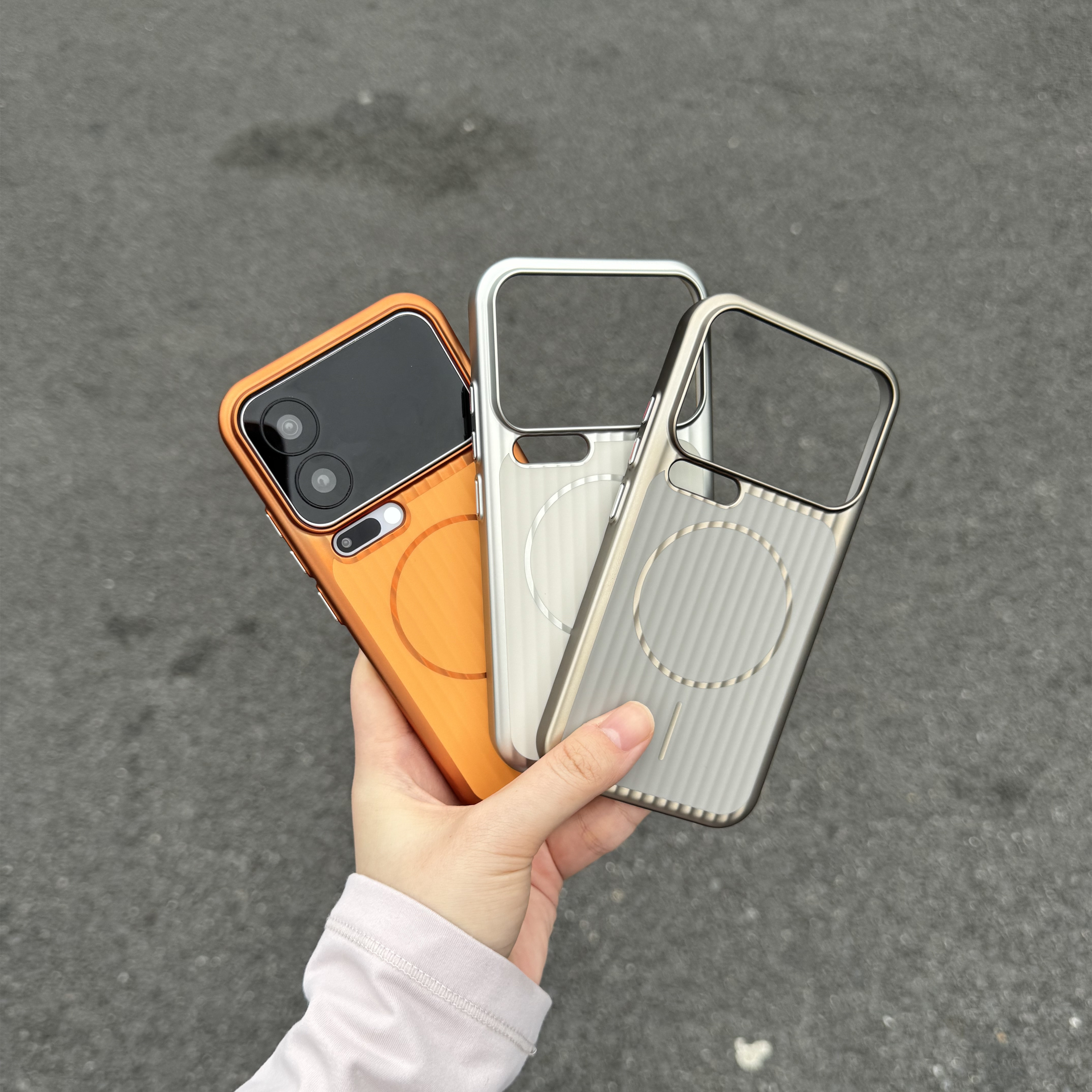 太空银色钛盾磁吸适用小米17promax手机壳iPhone17PM瓦楞纹17PRO金属漆iP16/15Pro独立按键轻薄新款全包硬壳 - 图3