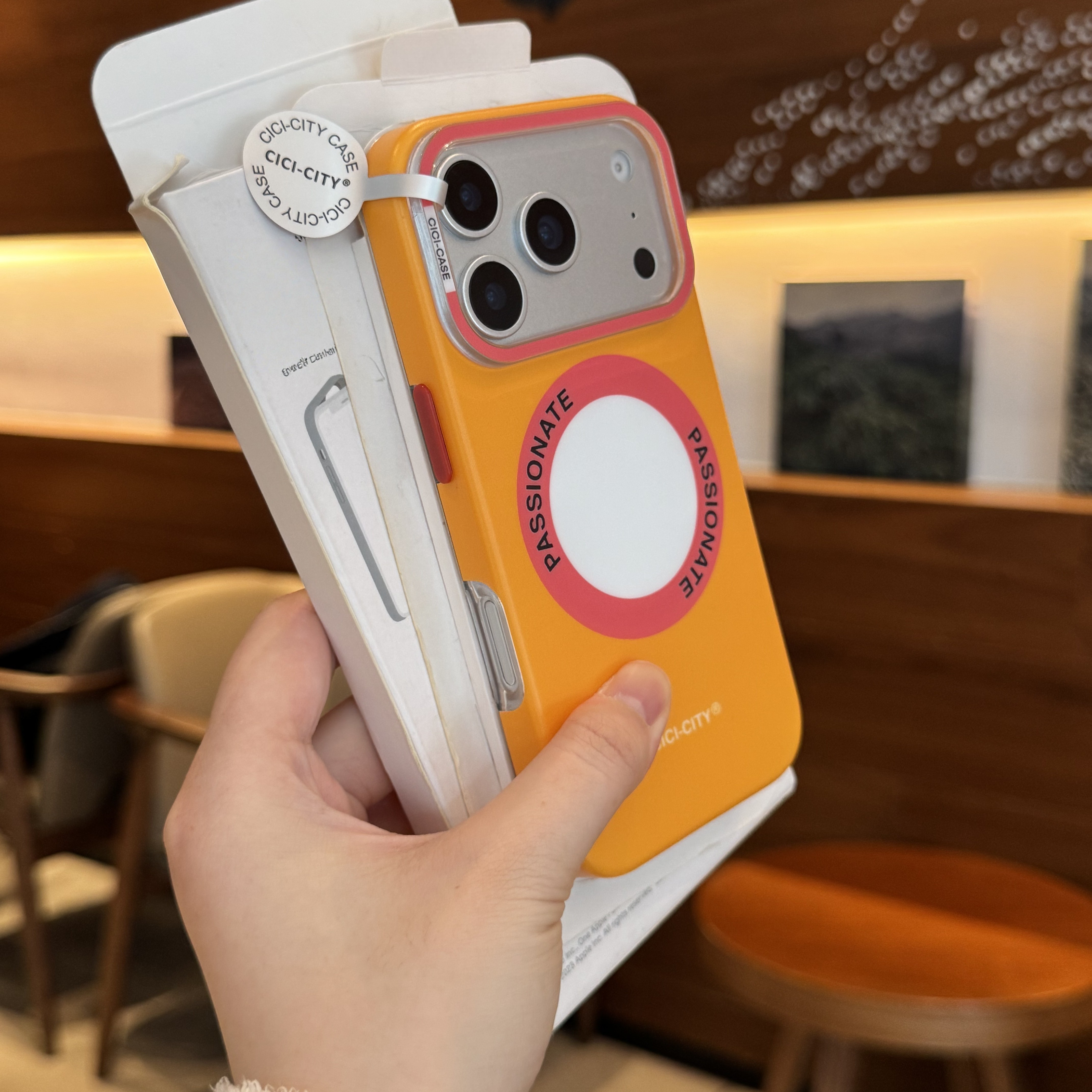 新款活力橙色多巴胺字母磁吸适用苹果17ProMax手机壳iPhone16PM双层叠印16pro大孔镜框15pro全包防摔保护套潮 - 图2