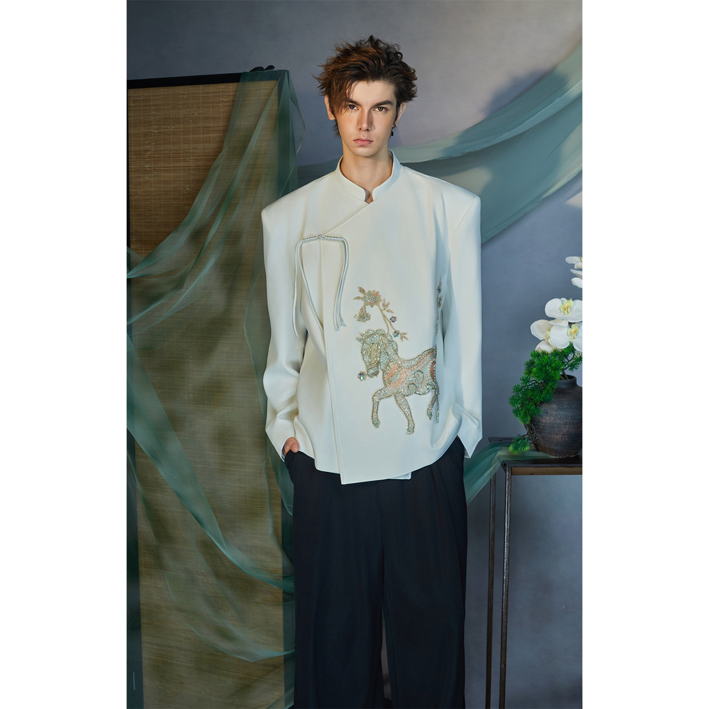 介尺JIECHI「以梦为马」新中式盘扣休闲白色西服外套男高级感上衣,淘宝优惠券,粉丝福利购,淘宝优惠卷