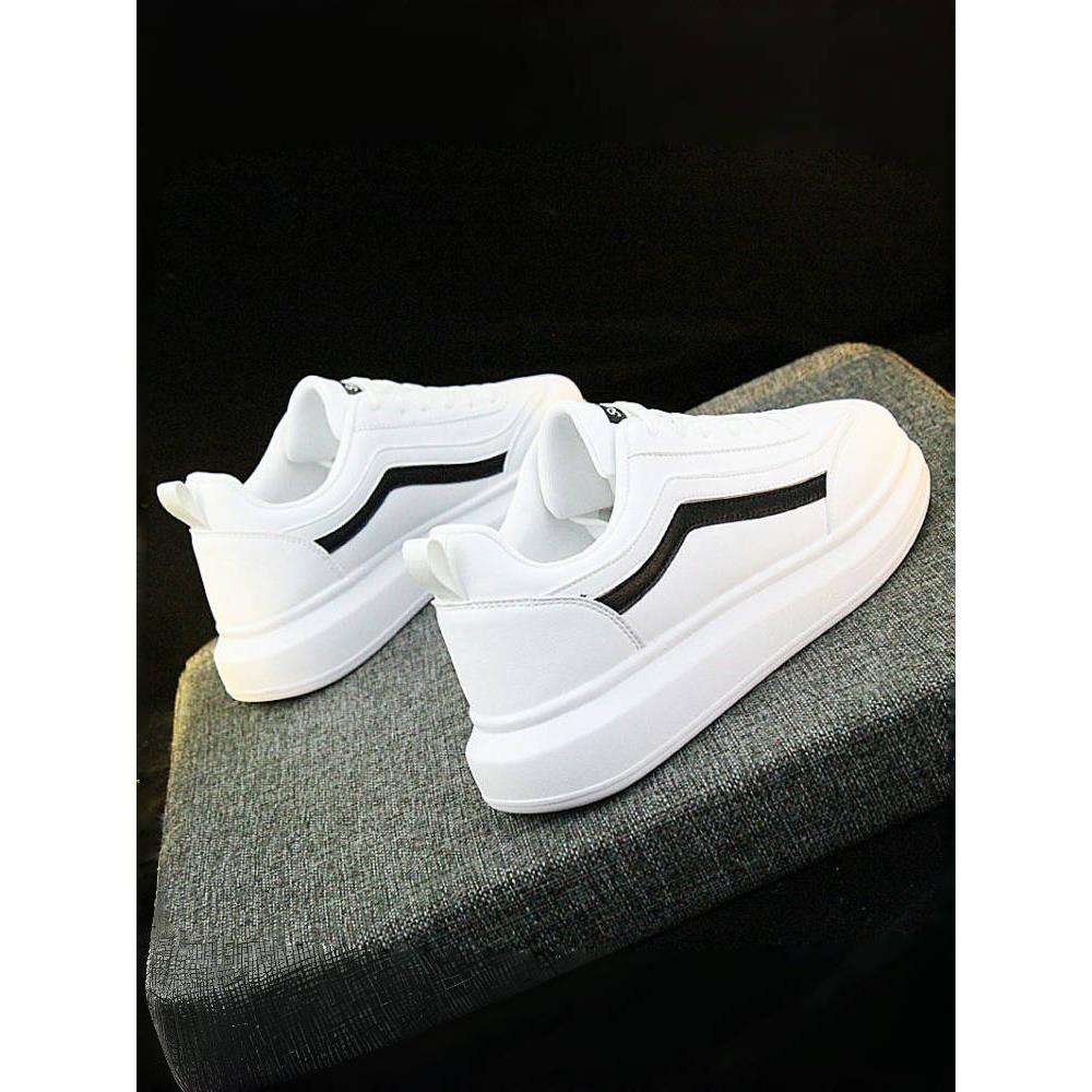 高端真皮白色男鞋2024新精神男孩运动鞋夫妇风格厚底增高运动鞋 - 图1