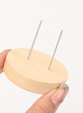 玩偶站立底座钩针娃娃手办站立固定支架羊毛毡展示架实木手工配件