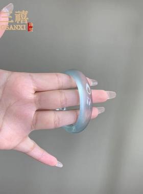 高冰天然正圈玉镯子翡翠色手镯石英岩质玉天空蓝手镯天青冻水沫玉