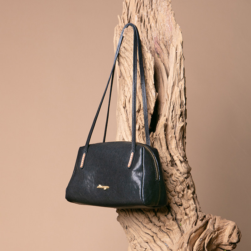 食草堂包包轻奢小众包包女头层牛皮植鞣腋下包高级感单肩包月兮,淘宝优惠券,粉丝福利购,淘宝优惠卷