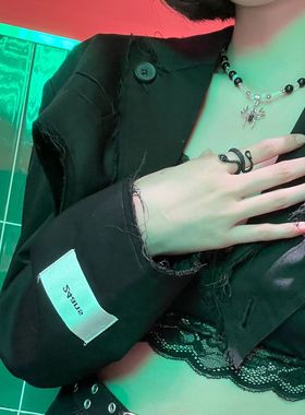 暗黑镶钻蜘蛛吊坠项链嘻哈圆珠小众黑白串珠潮配饰品锁骨链