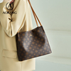新款单肩斜挎轻奢百搭托特包