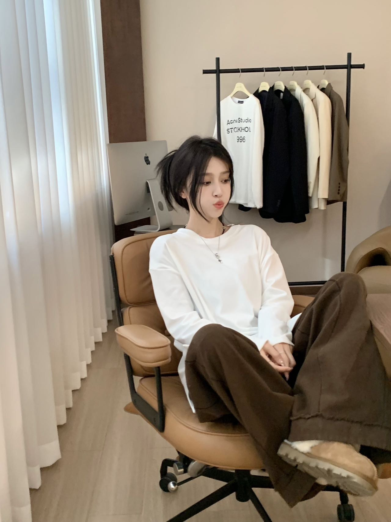 小香风女生微米绒白色打底衫