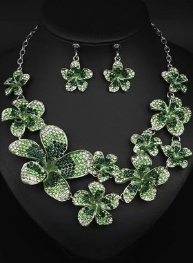 轻奢水钻立体花朵耳环锁骨项链首饰套装女时尚气质新娘礼服配饰品