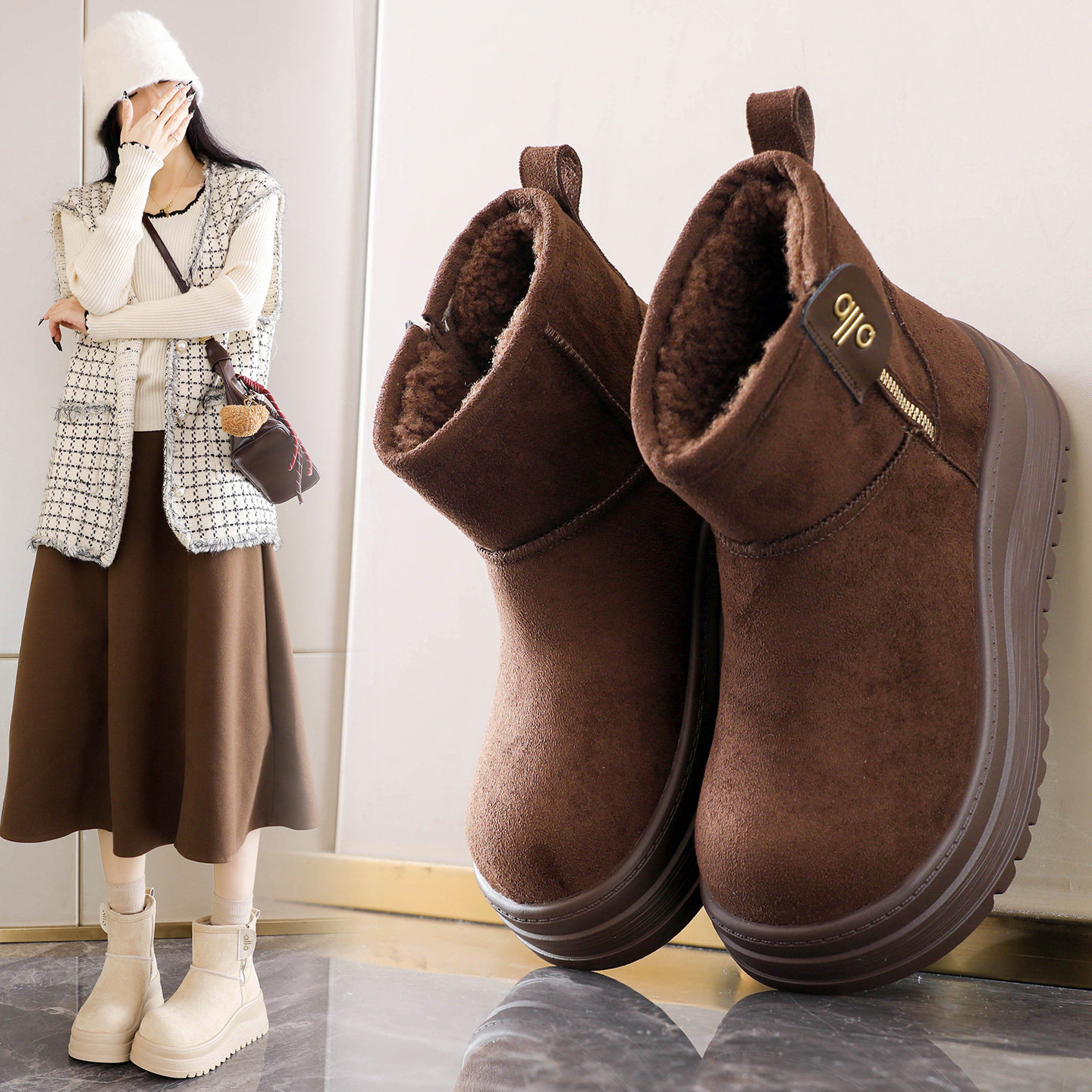 皮毛一体厚底雪地靴女2025新款冬季加绒防滑东北棉鞋面包短靴34码 - 图1