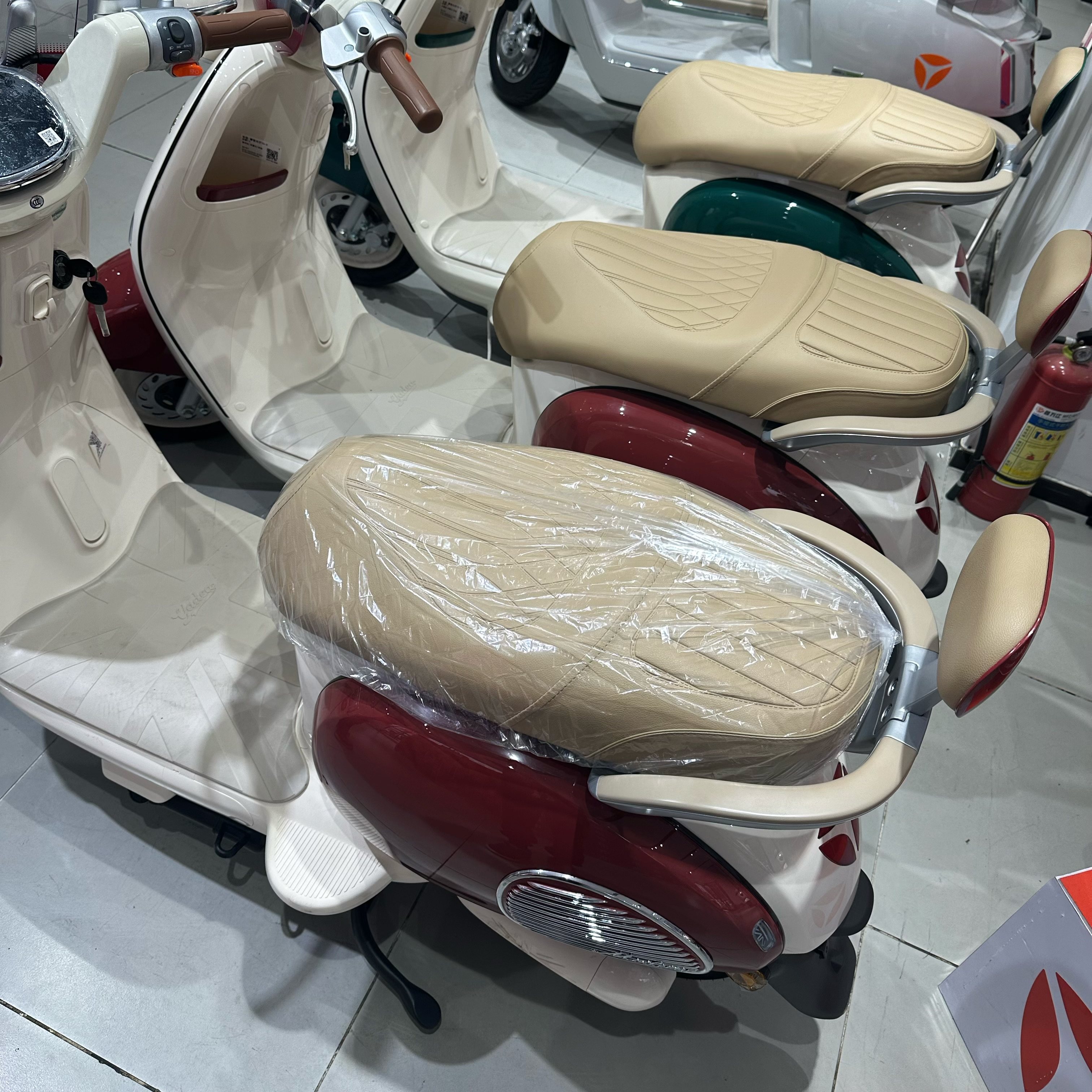 电动电瓶车防雨罩通用一次性座位坐垫罩踏板摩托车座套透明塑料罩,淘宝优惠券,粉丝福利购,淘宝优惠卷