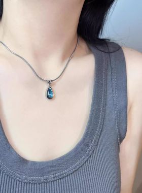 【SUMMERSHOP】人鱼的眼泪。新中式国潮蓝色金色水滴钛钢锁骨项链