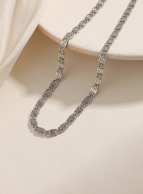 新款项链小众时尚百搭高级感轻奢万字链条精致锁骨链钛钢不掉色