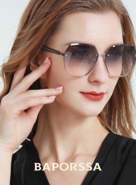 巴宝莎自带妆容感太阳镜