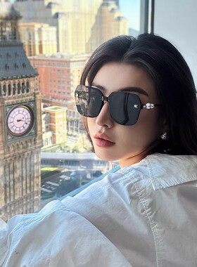 也古高清偏光高定细闪自带妆容感墨镜防紫外线显脸小太阳镜美琳