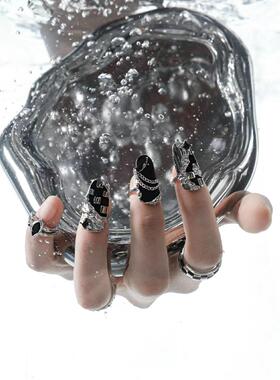 高级感黑白棋盘格指甲指环ins凹造型冷淡风护甲小众开口戒指