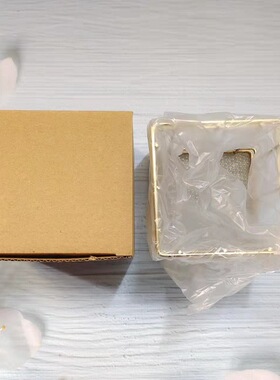 北欧方形笔筒玫瑰金铁艺文具用品