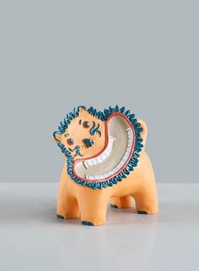 简约现代创意抽象狮动物树脂摆件样板房售楼处桌面书架软装饰品