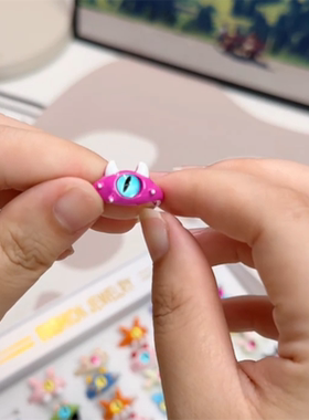 可爱小怪兽戒指金属小众设计卡通开口独眼怪兽童趣鬼马闺蜜指环