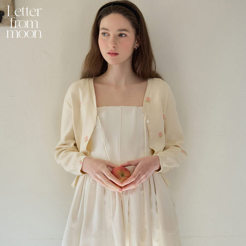 张楚寒同款Letter from moon&Daisy Clique联名V领扇贝边系带开衫 - 图2
