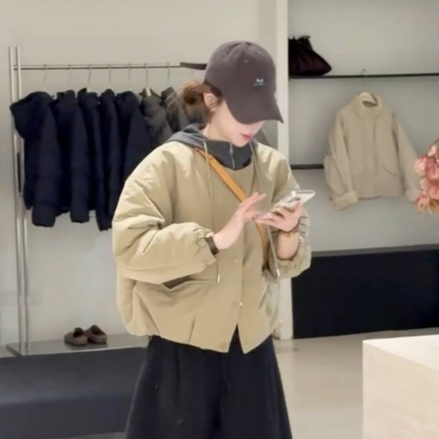 韩系假两件连帽棉服女2025冬季新款休闲小个子短款加厚保暖外套潮,淘宝优惠券,粉丝福利购,淘宝优惠卷