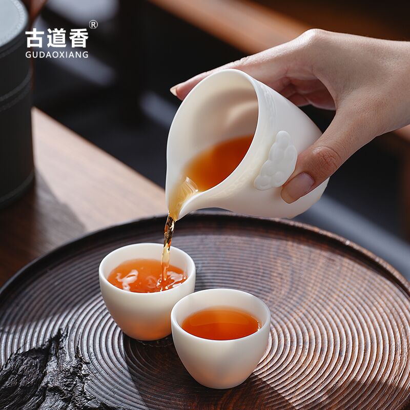 高端羊脂玉陶瓷快客杯一壶二杯便携包单人旅行茶具防烫泡茶壶套装