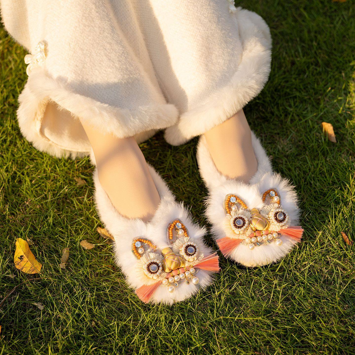 舞绣缘复古虎头鞋女成人冬款加绒棉鞋2025新款过年外穿两用拜年鞋,淘宝优惠券,粉丝福利购,淘宝优惠卷