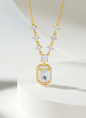 周六福S925银几何项链女