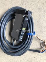 E3X-NH11 E3X-NH11 PS2-61 amplifier for the E3X-NH11 PS2-61