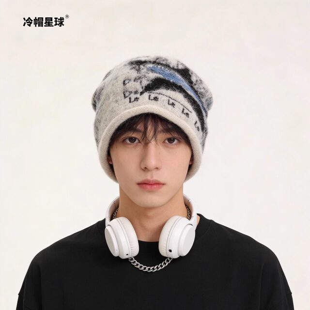 Cold Hat Planet Autumn and Winter Warm and Face-showing Small Duidui Hat