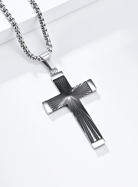 嘻哈小众设计折射光线十字架吊坠学生简约个性钛钢项链男女潮配饰