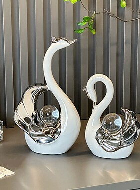 速发情侣天鹅球奢高档摆设水晶轻客厅桌面家居陶饰装饰品玄关装瓷