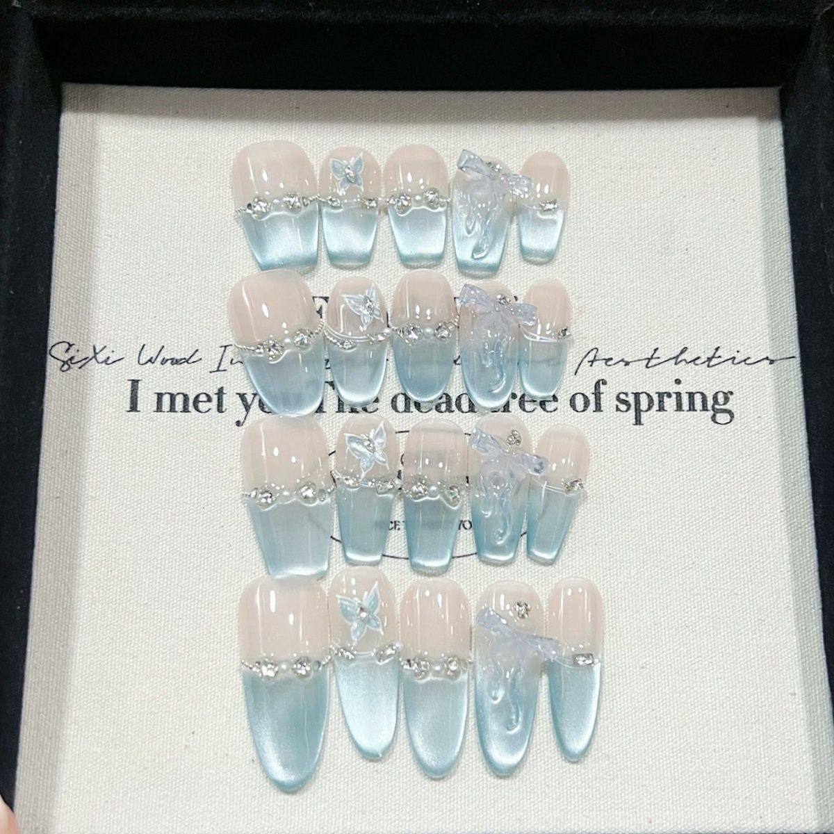 纯手工儿童穿戴甲女童美甲爆闪浅蓝色法式猫眼纯手工穿戴甲清透立,淘宝优惠券,粉丝福利购,淘宝优惠卷