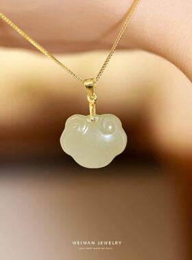 Xiangyun Nafu Jade Pendant Xiangyun Ruyi Lock Necklace Women