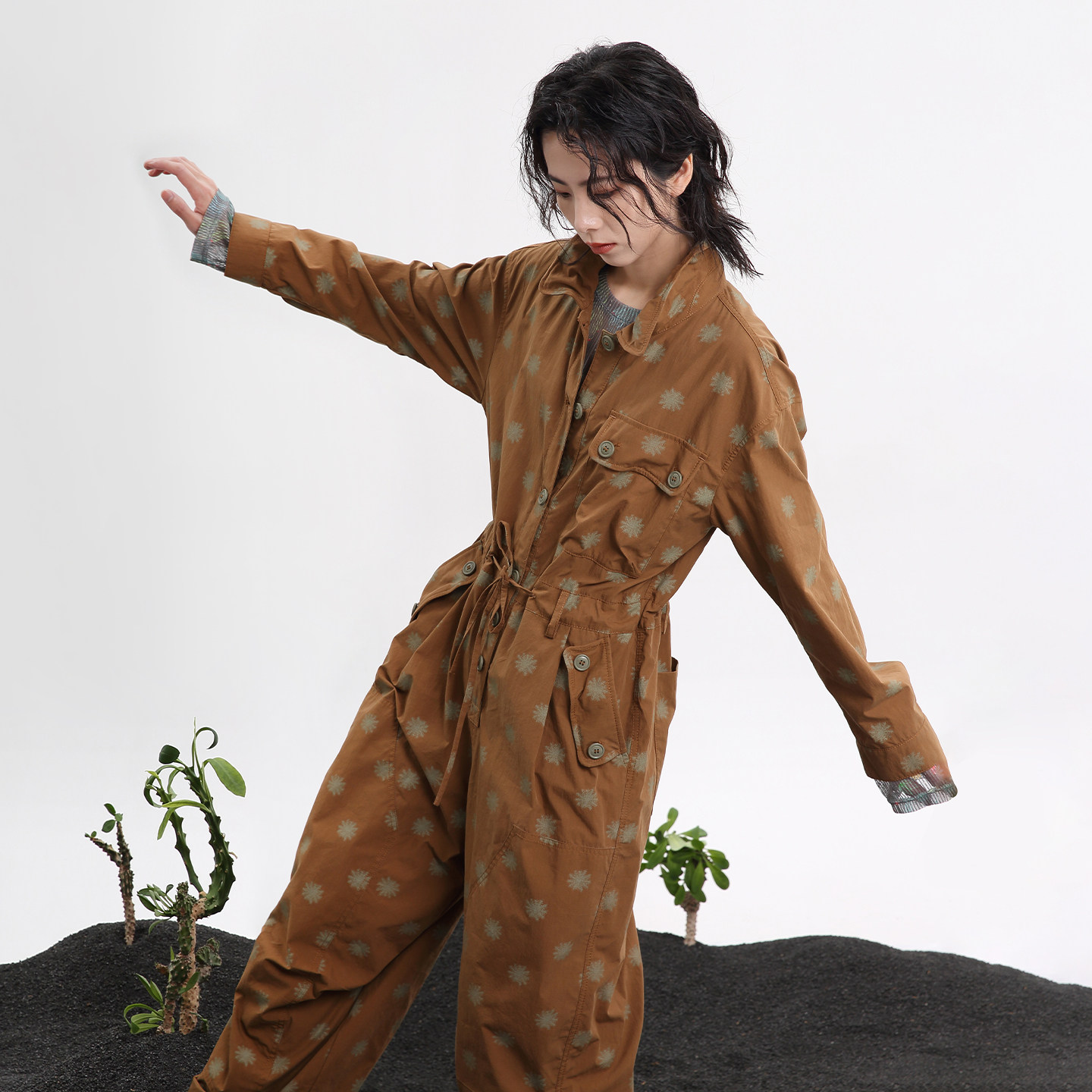 【商场同款】白目自连体裤女2025秋季新品个性潮酷显高显瘦阔腿裤,淘宝优惠券,粉丝福利购,淘宝优惠卷