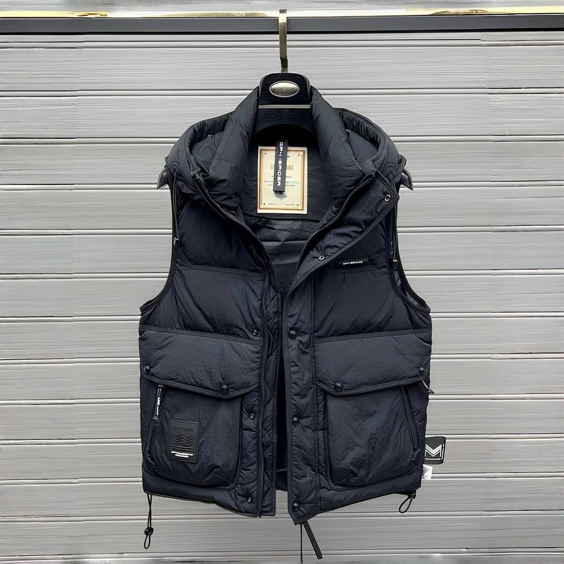 羽绒马甲男2024年秋冬季新款时尚休闲连帽百搭保暖舒适个性字母潮,淘宝优惠券,粉丝福利购,淘宝优惠卷