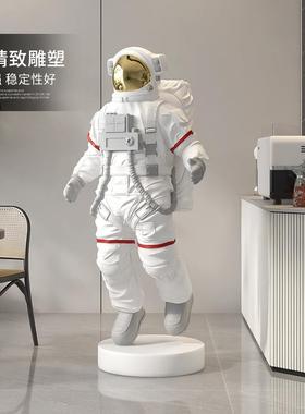 创意宇航员客厅迎宾大型落地摆件太空人电视柜旁边乔迁新居礼品